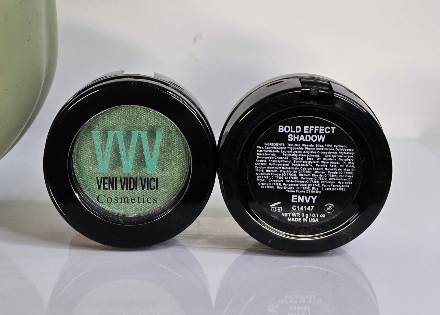 Mid Size Matte Eye Shadow