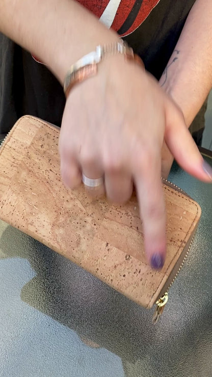 Just Enough Wallet